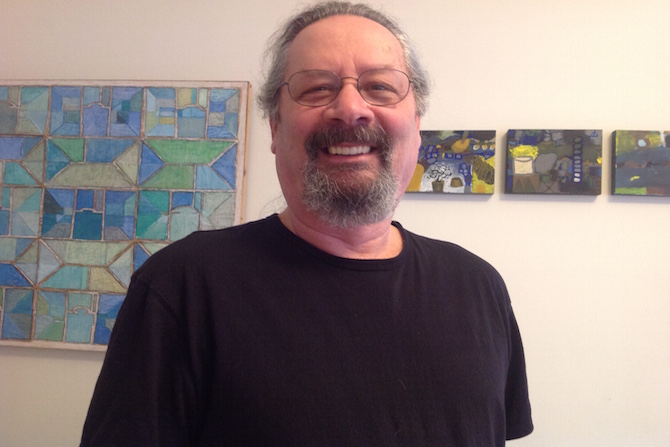 Modell av ett tandimplant